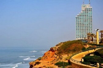 מלון כרמל דירות - Carmel Hotel Holiday Apartments, צימר בנתניה