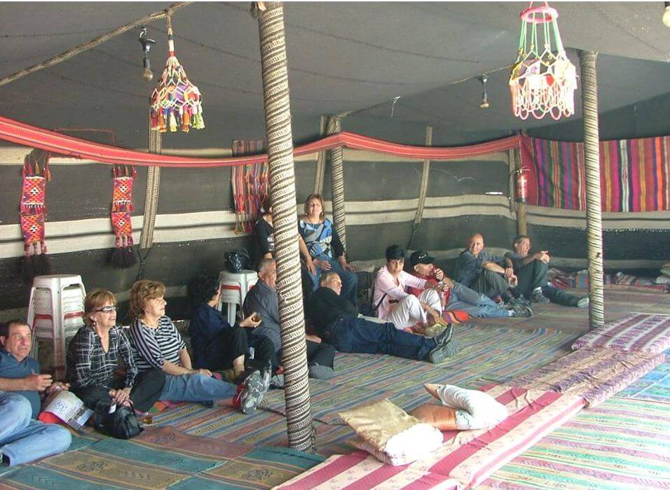 מרכז ג'ו אלון