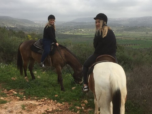 בשביל האושר - סוסים וריינג'ר