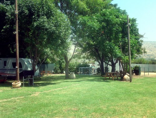 קרוואן על הנחל