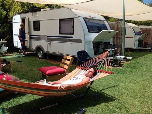 קרוואן על הנחל