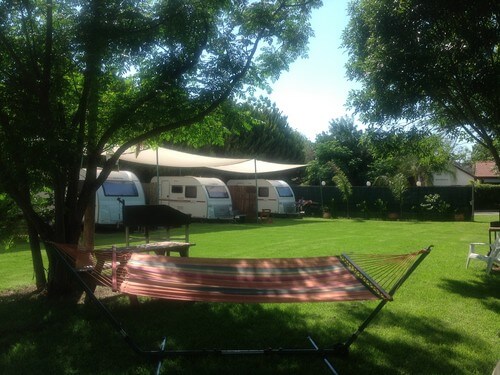 קרוואן על הנחל