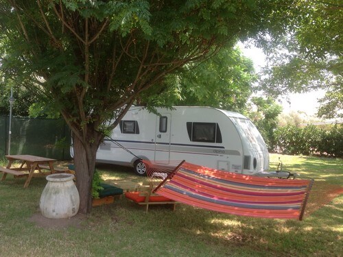 קרוואן על הנחל