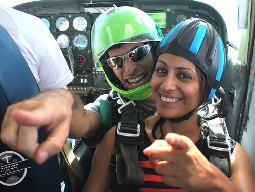 הצנחניה שמרת - צניחה חופשית