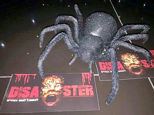 בית האימה - Disaster