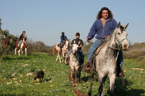 חוות מונפורטויטו