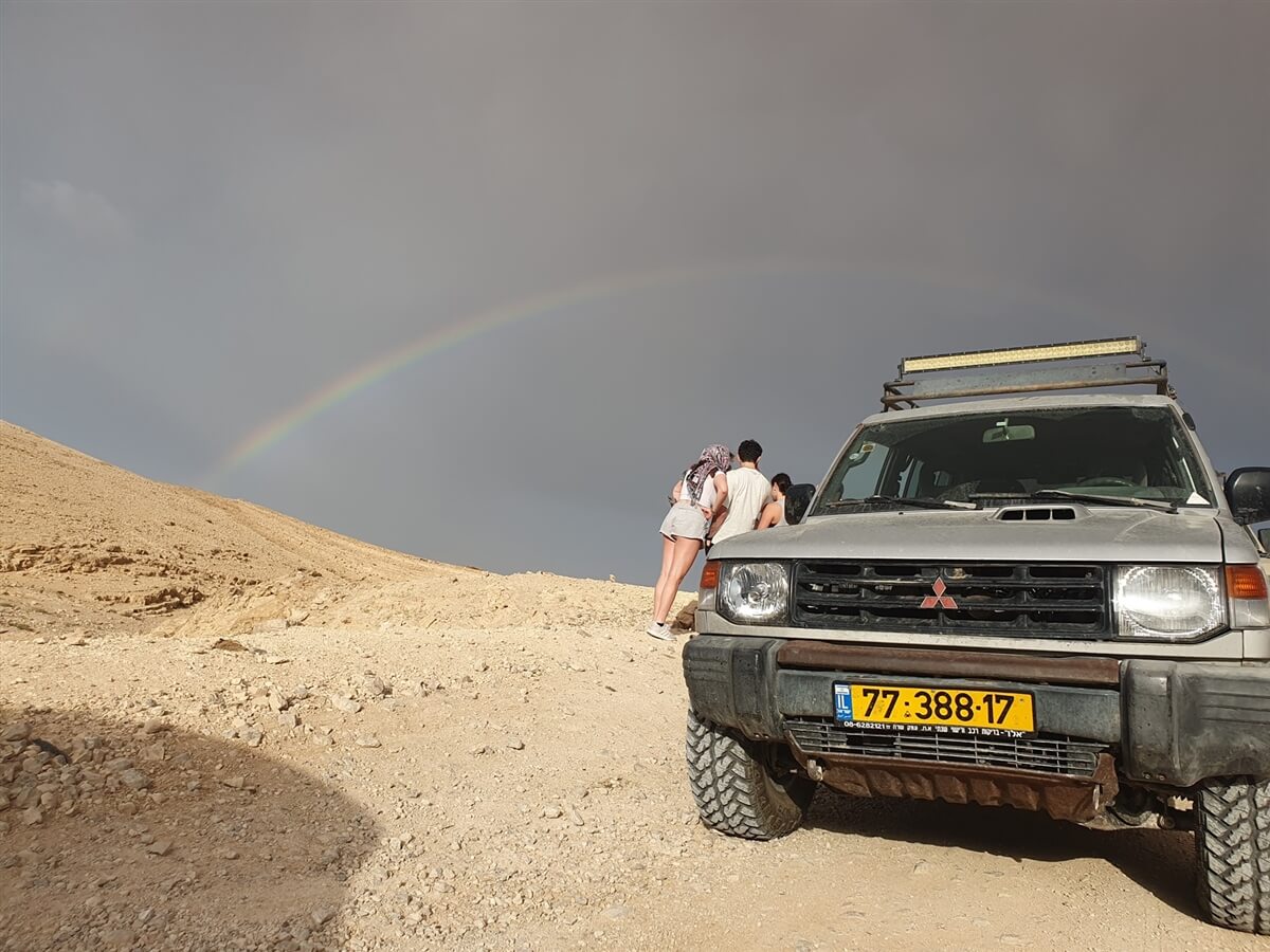 תבל טיולי ג'יפים