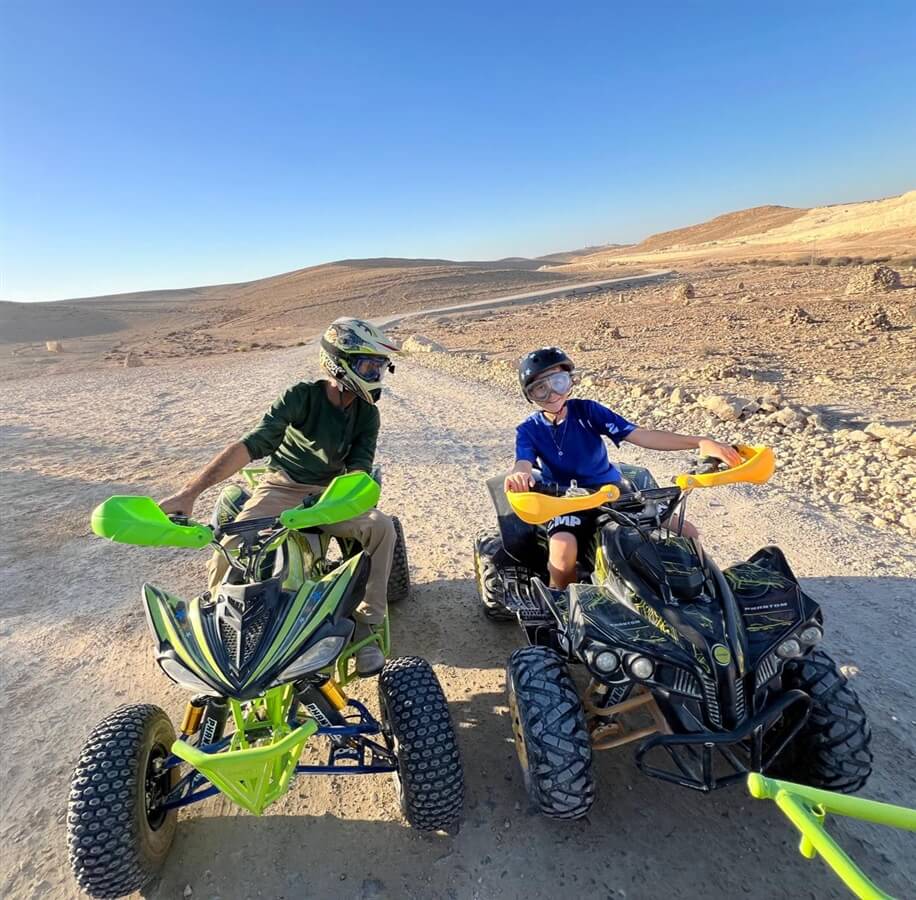 טרקטורוני אפיק במדבר