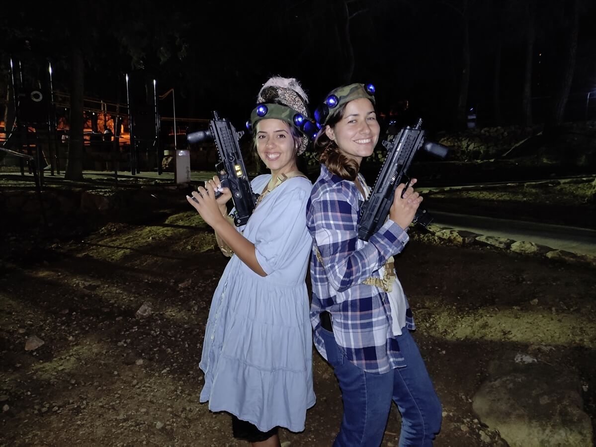 אלפא טים - Alpha Team