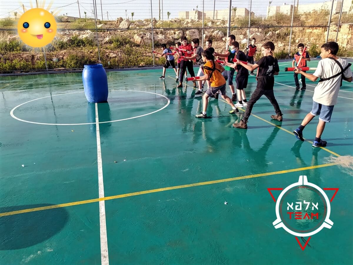 אלפא טים - Alpha Team