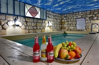 תמונה של אחוזה מעבר לפינה