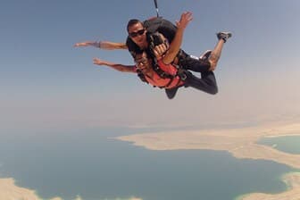 תמונה של צניחה חופשית - ים המלח