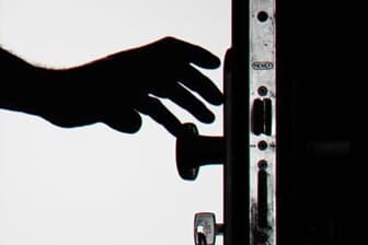 תמונה של בין מימדים