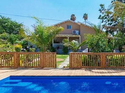 צימר אחוזה בכפר