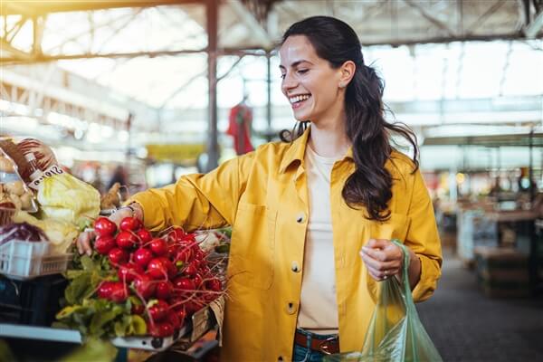 שוק חקלאי. צילום: שאטרסטוק