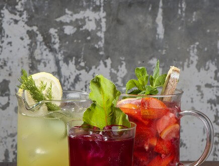 מבחר קוקטיילים, מסעדת קלארו. צלם: איליה מלניקוב