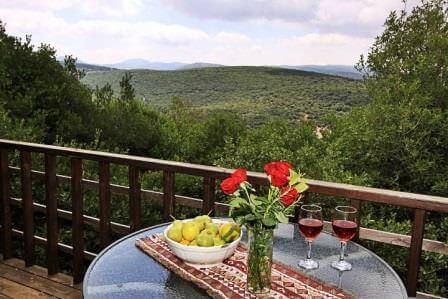 הנוף הניבט מהצימר, אבירים אווירה כפרית בגליל