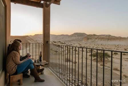 נוף מדברי ושלווה אינסופית