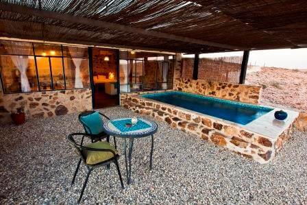 פרטיות מלאה מול נופי המדבר