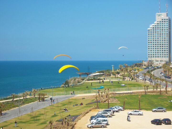 בתמונה: טיילת לואי המרהיבה