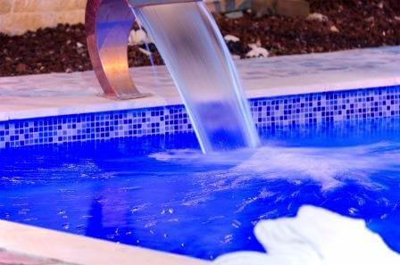 בריכה פרטית לאורחי המתחם, צילום אמנון אוזר