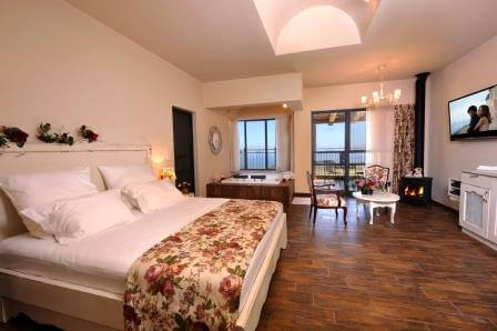 אחוזת בת אורן, הסוויטה הצרפתית