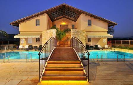 מתחם יוקרתי לאירוח, אלישבע.