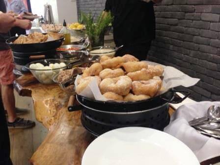 שוק גלילי פעמיים ביום. מלון כפר גלעדי