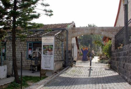 הסמטאות טבולות באומנות ותרבות (צילום רועי אנגל)