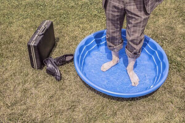 שאלו מה גודל הבריכה. כי יש בריכות...