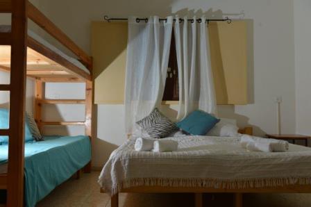 חדרי האירוח הכפריים, חדר הדס