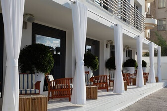 מלון הווארד ג'ונסון- שלום