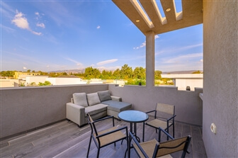 אירוח אריאל