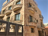 המלון של פולטי