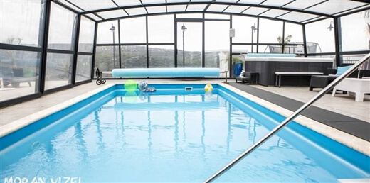 וילה נוף לצוק